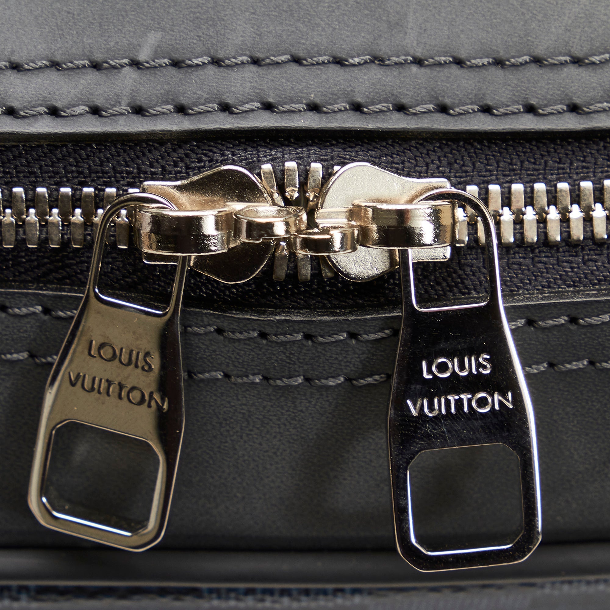 Louis Vuitton Porte Documents Jour MM Damier Graphite Canvas