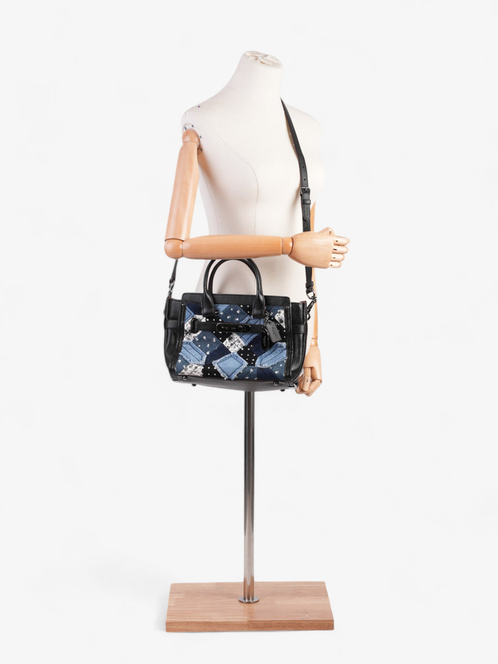 Coach Swagger Satchel Black / Blue Denim 27