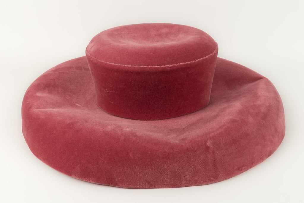 Imposant chapeau en velours rose Marie MerciÃƒÆ’Ã‚Â©