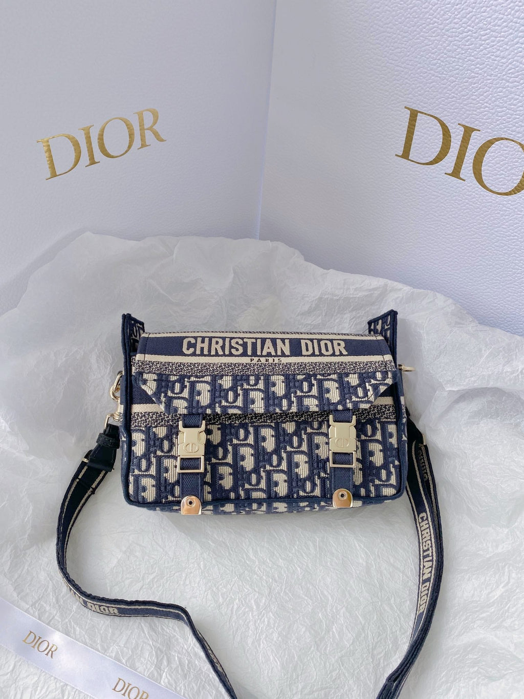 GLAMI Small DYORCAMP Bag Blue Oblique Embroidery, Blue Handbags, Shoulder Bags, Crossbody Bags, 23cm CD M1241ORIW_M928
