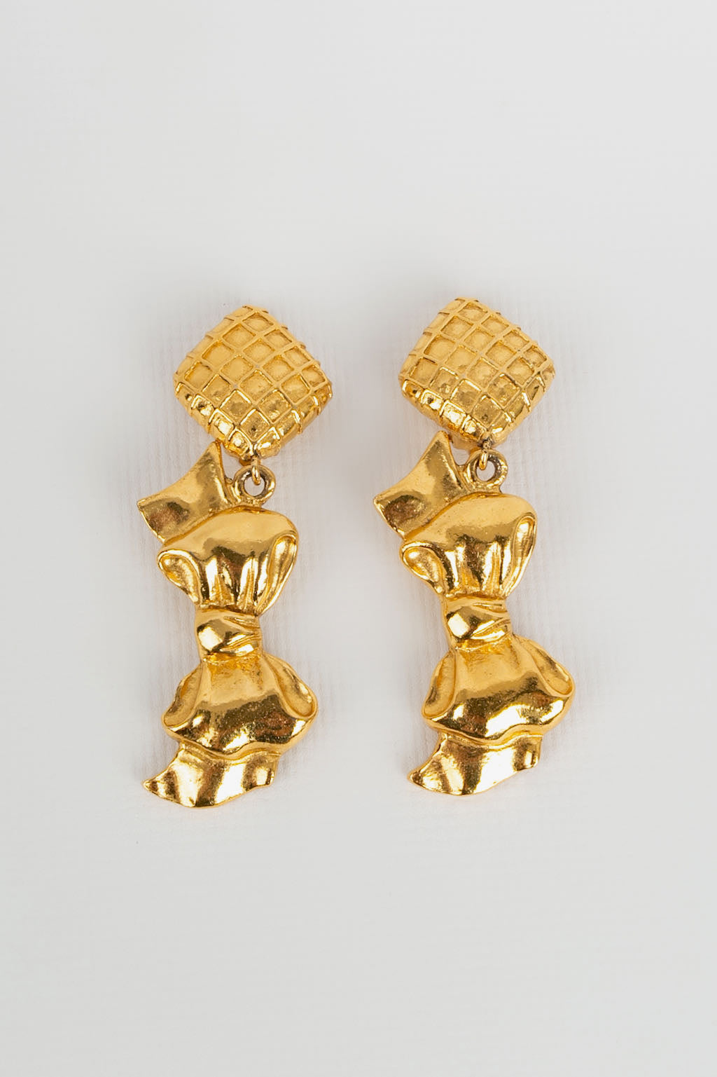 Boucles d'oreilles dorÃƒÆ’Ã‚Â©es Chanel