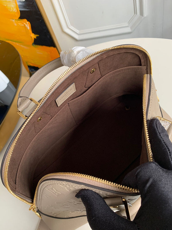 LOV2 Bags - Luxurious Bags  1855