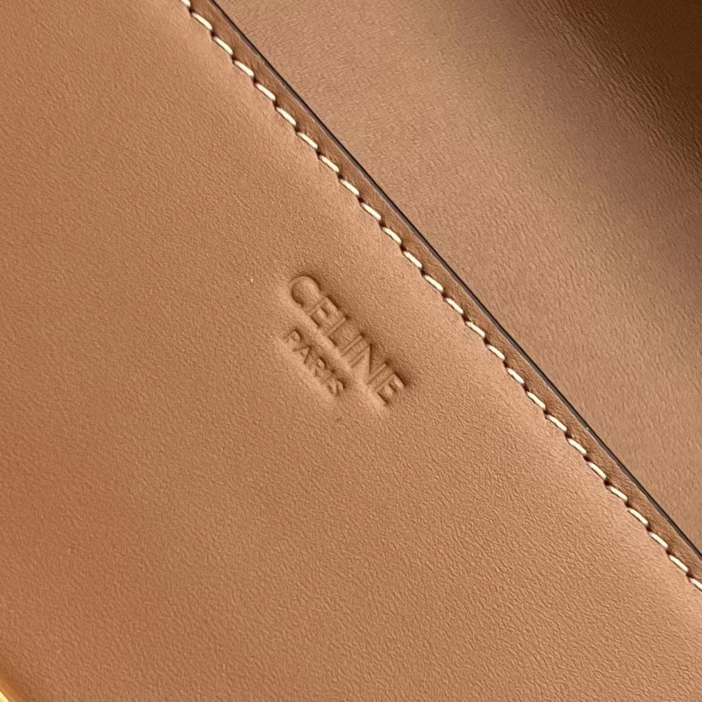 GLAMI Box Triomphe Tan For Women 9in/22cm 199993BFN.04LU