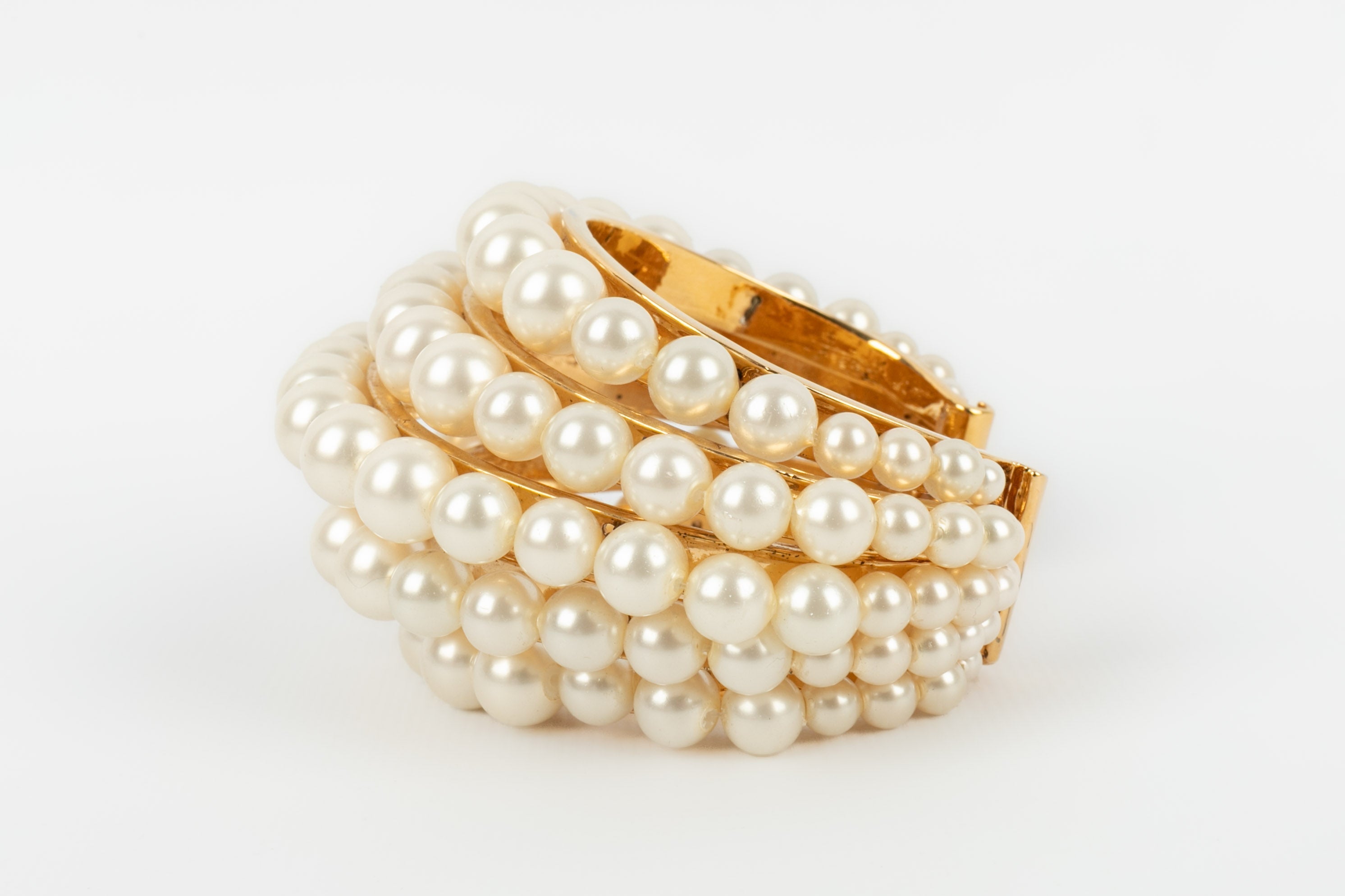 Bracelet manchette de perles nacrÃƒÆ’Ã‚Â©es Chanel