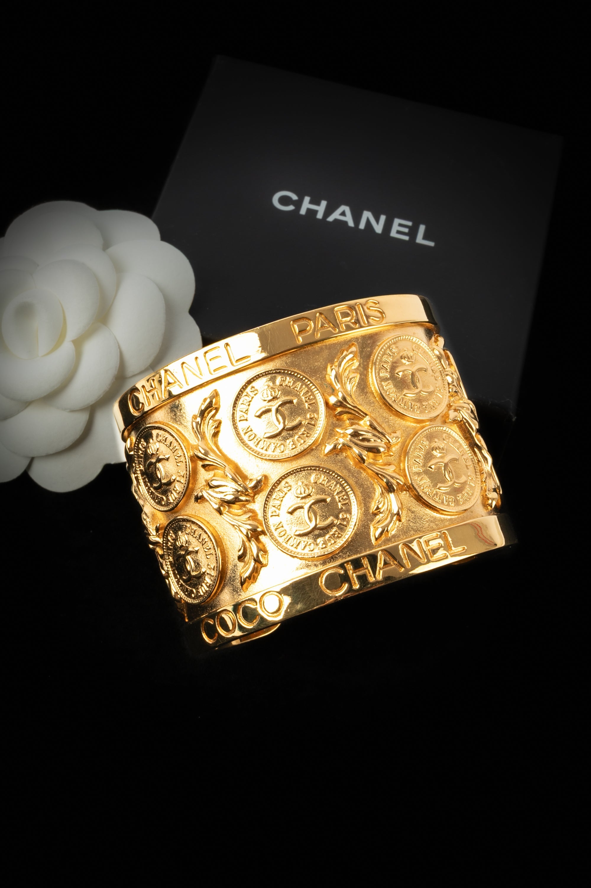 Bracelet manchette Chanel