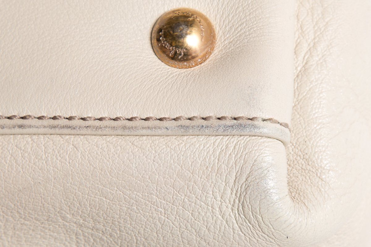 Salvatore Ferragamo Cream Giancini Closure Leather Tote