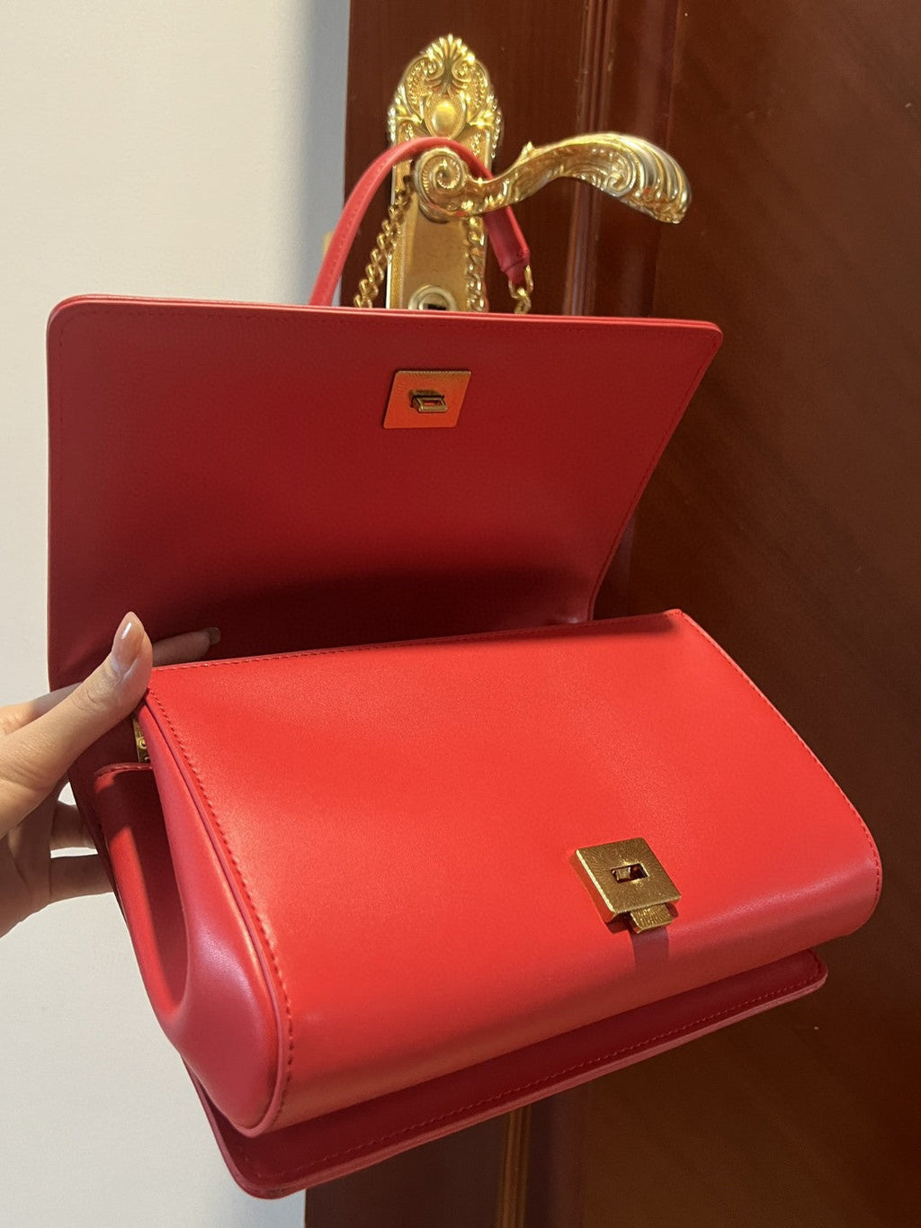 GLAMI Large Devotion Bag In Quilted Nappa Red For Women 10in/26cm GLAMI GLAMI6651AV96787124