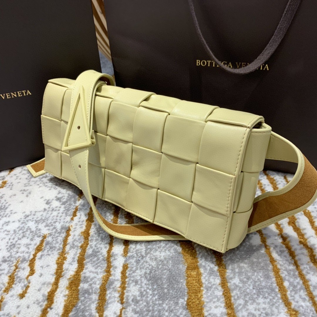 GLAMI Brick Cassette Bag For Women 11in/28cm In Beige