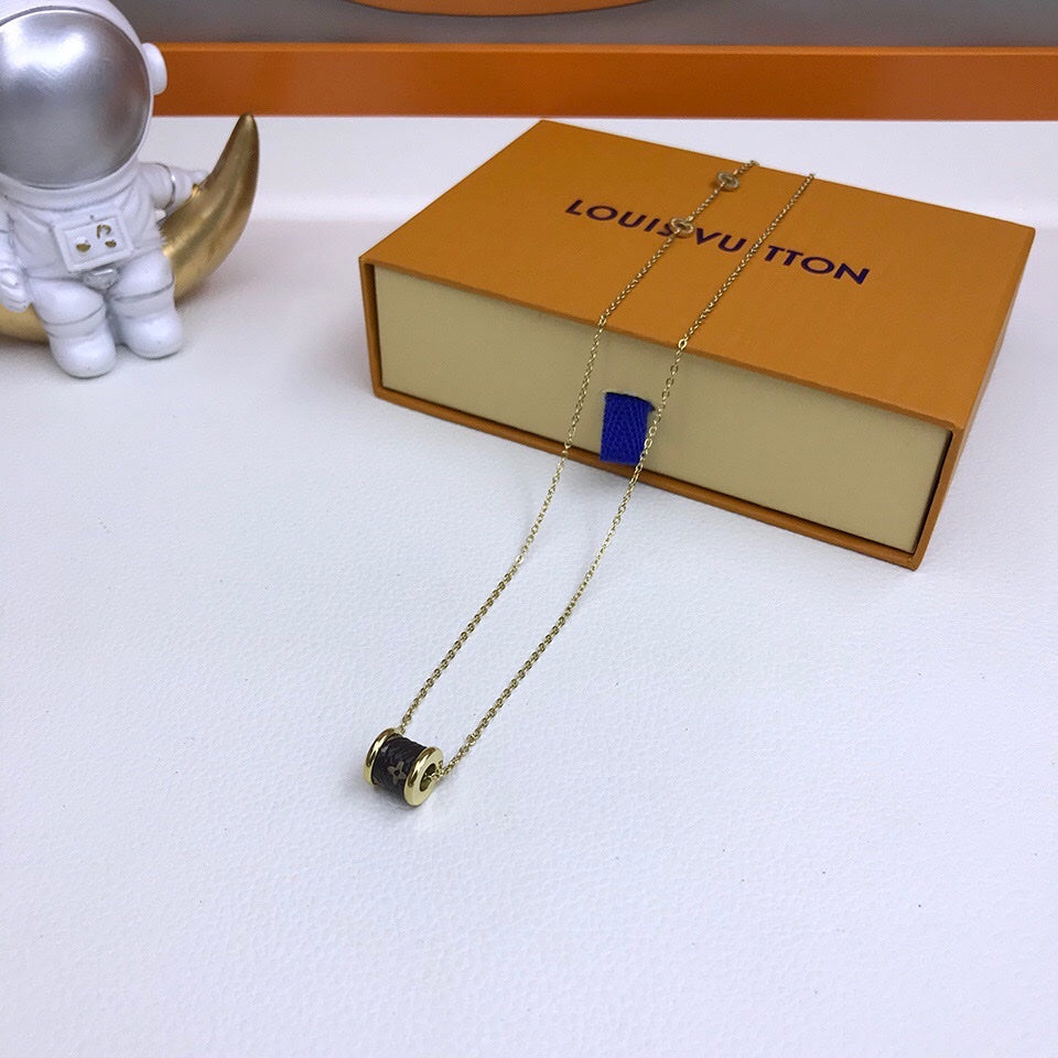 EN - Lux Necklace LUV024