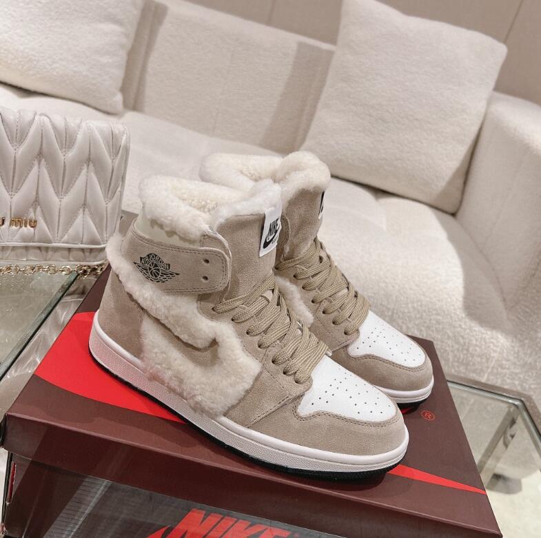 SAMC - NKE Shoes - 321