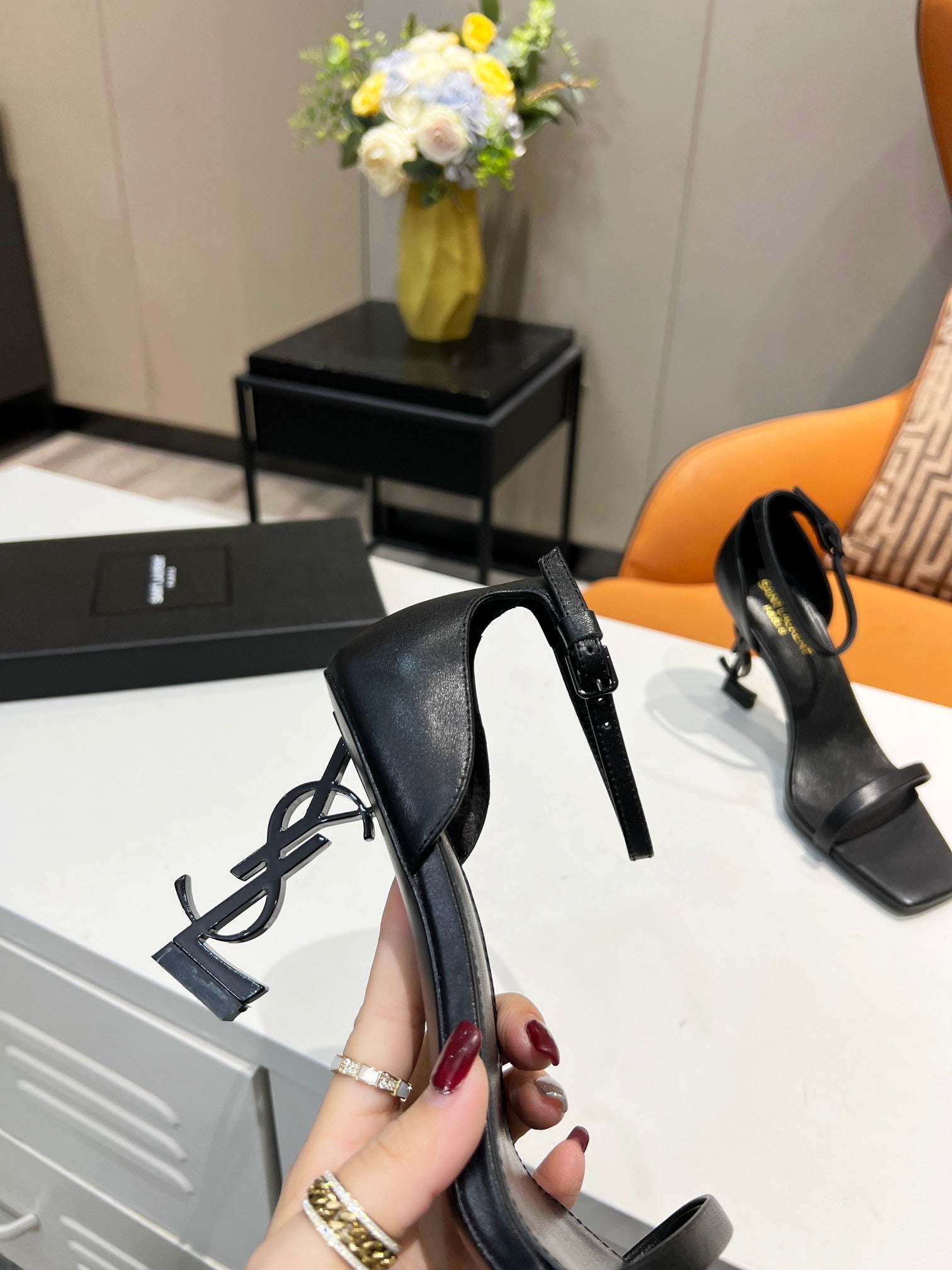 Luxury Shoes Sandals - SL - 546