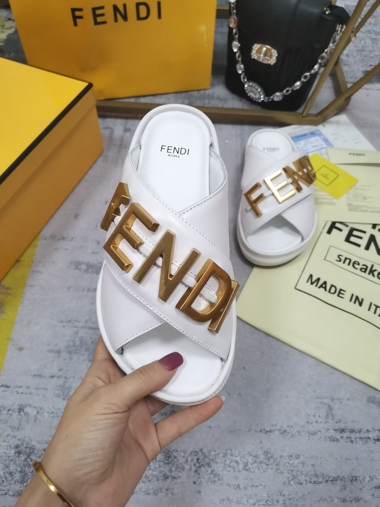 Luxury Shoes - FED - 674