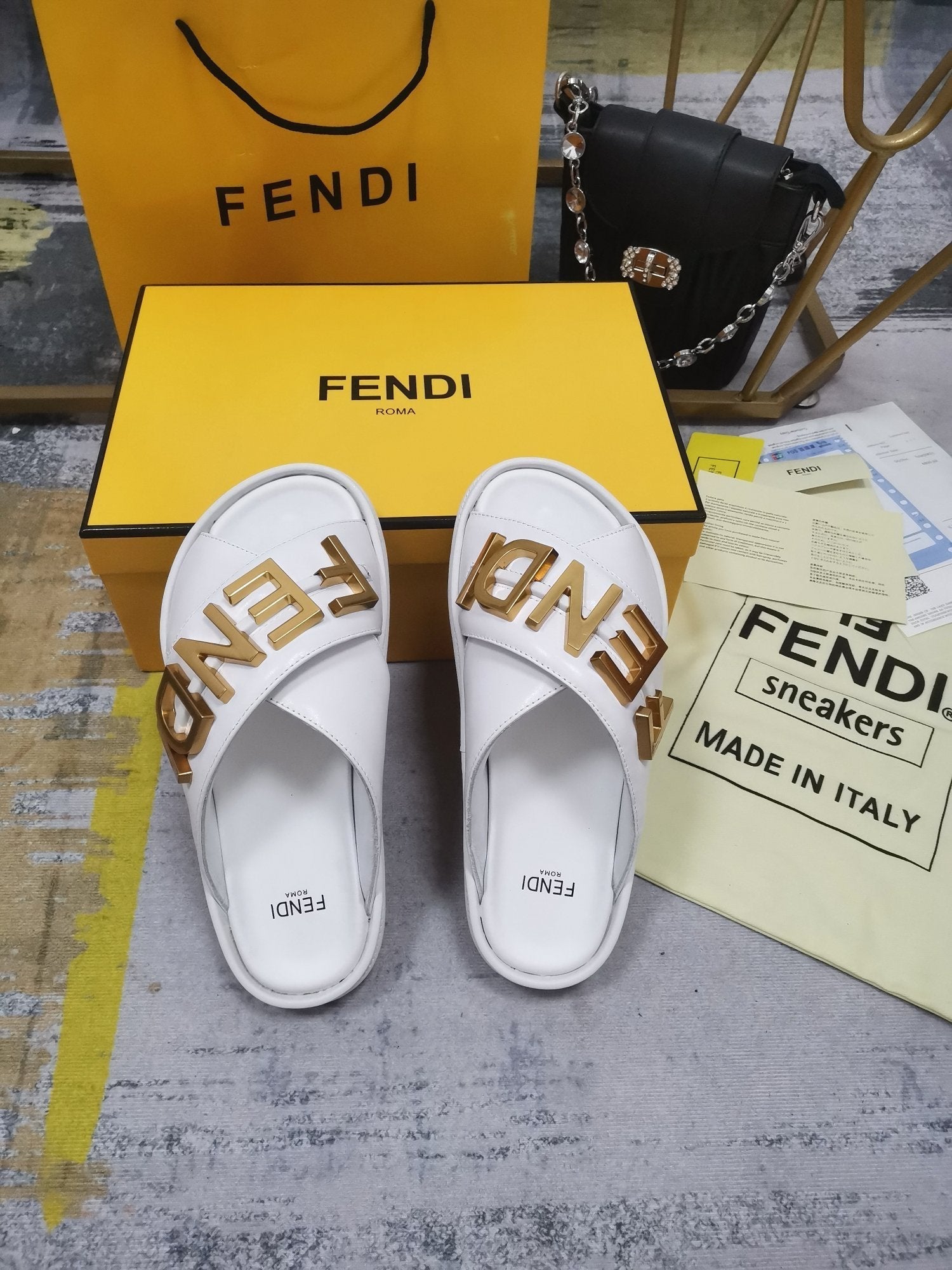 Luxury Shoes - FED - 674