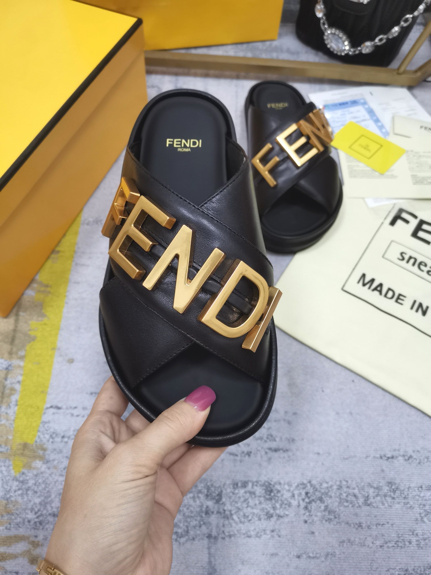 Luxury Shoes - FED - 673