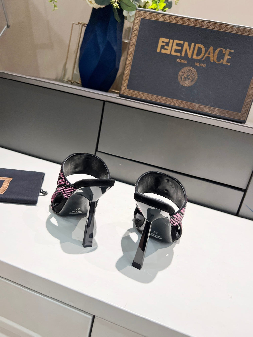 Luxury Shoes - FED - 511