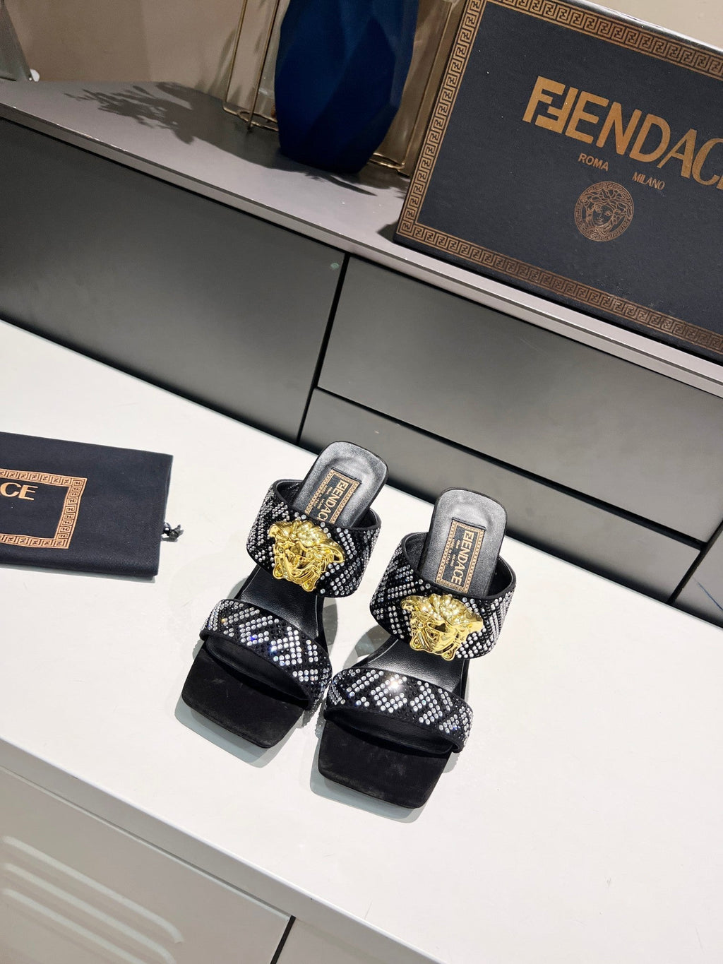 Luxury Shoes - FED - 512