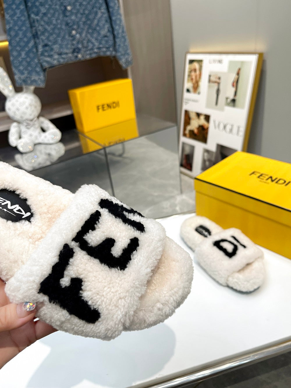 Luxury Shoes - FED - 372