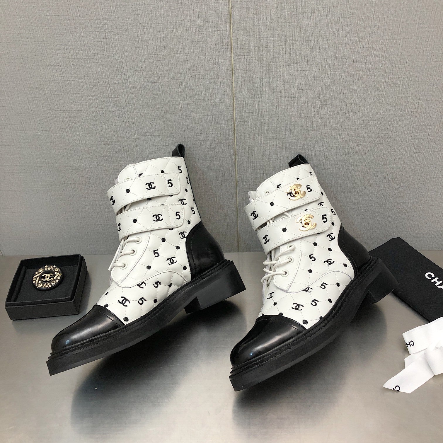 Luxury Shoes Sandals - CHL - 1272