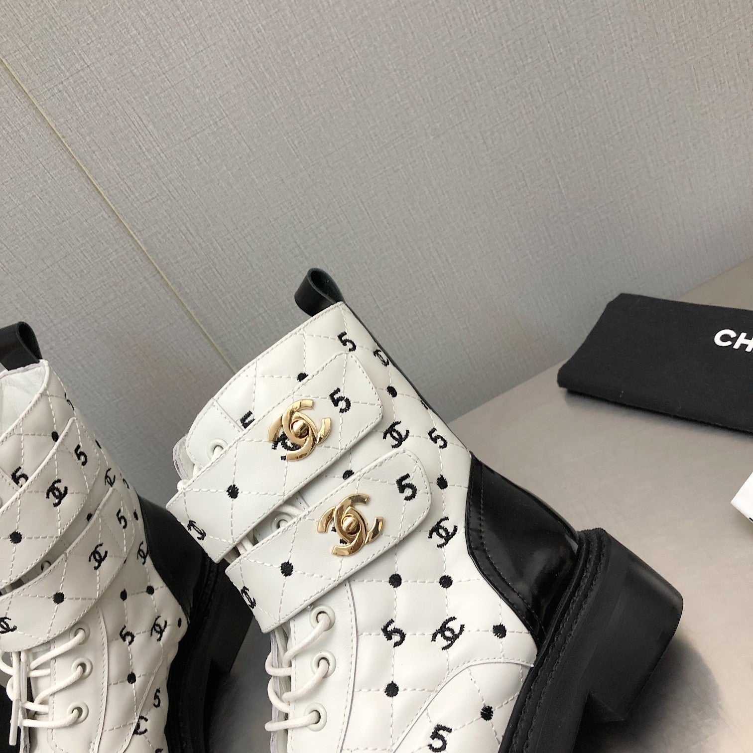 Luxury Shoes Sandals - CHL - 1272