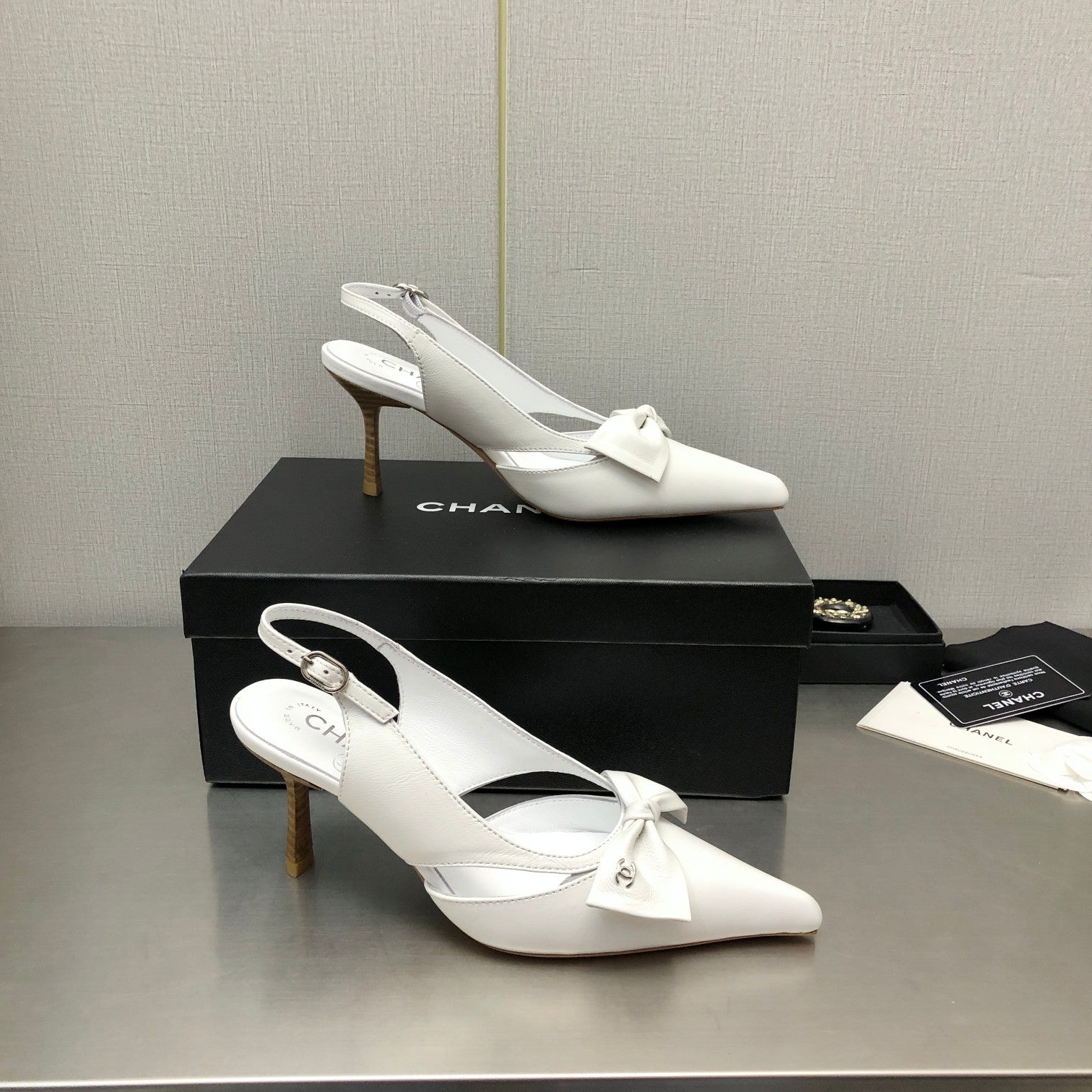 Luxury Shoes Sandals - CHL - 1035