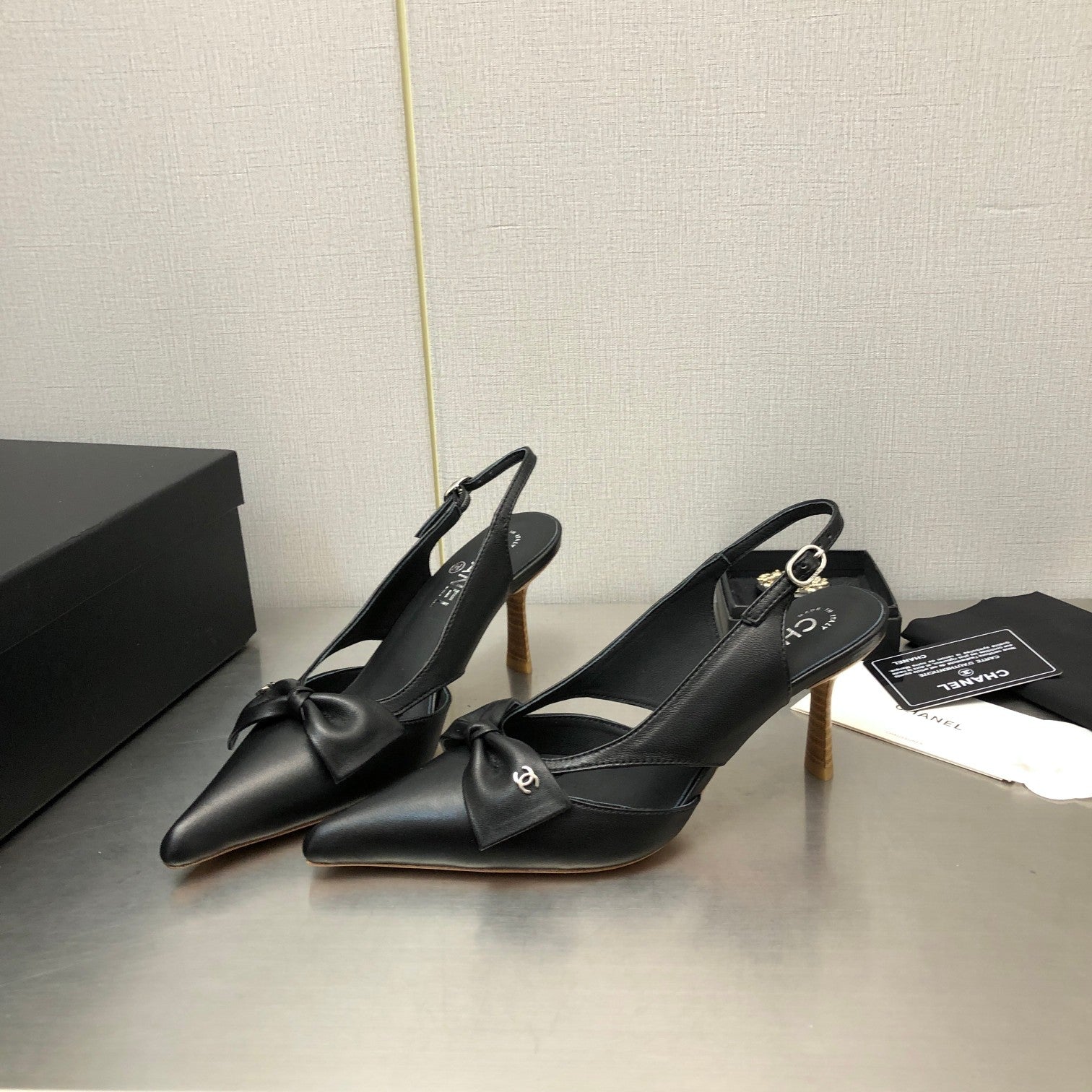 Luxury Shoes Sandals - CHL - 1036