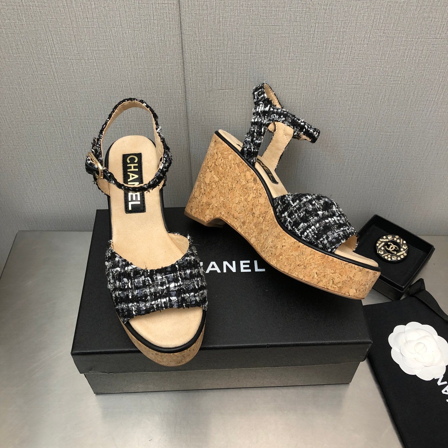 Luxury Shoes Sandals - CHL - 1033
