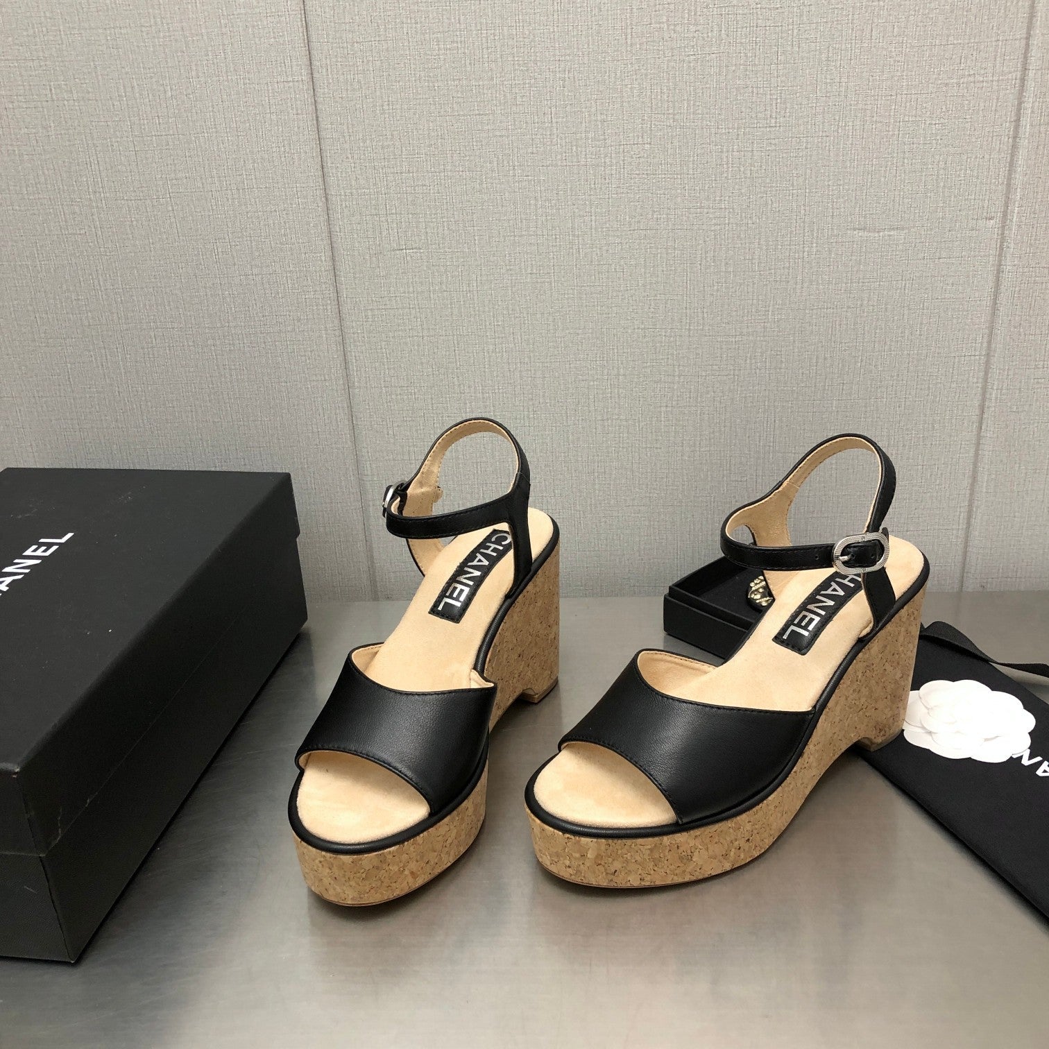 Luxury Shoes Sandals - CHL - 1028