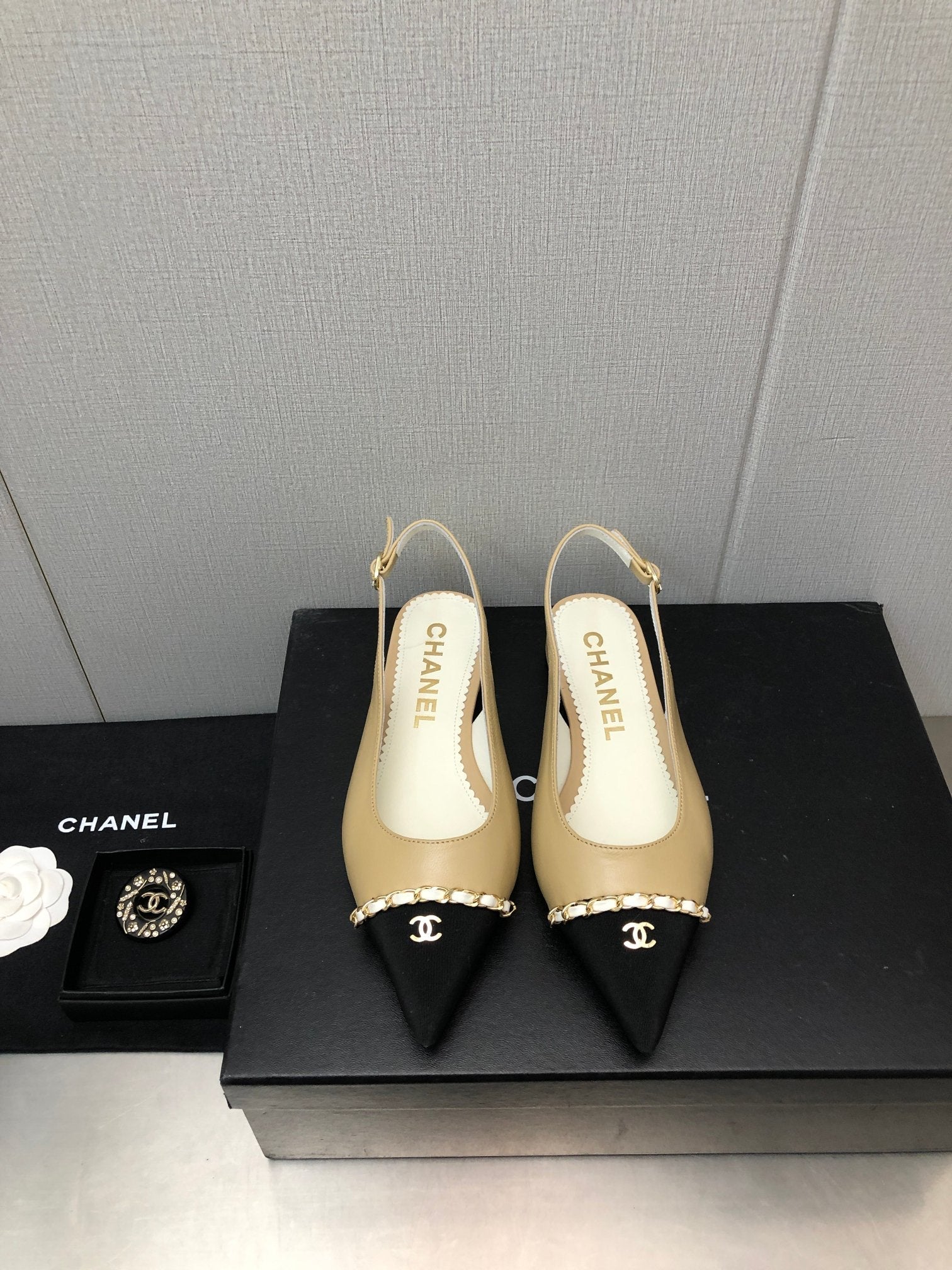 Luxury Shoes Sandals - CHL - 874