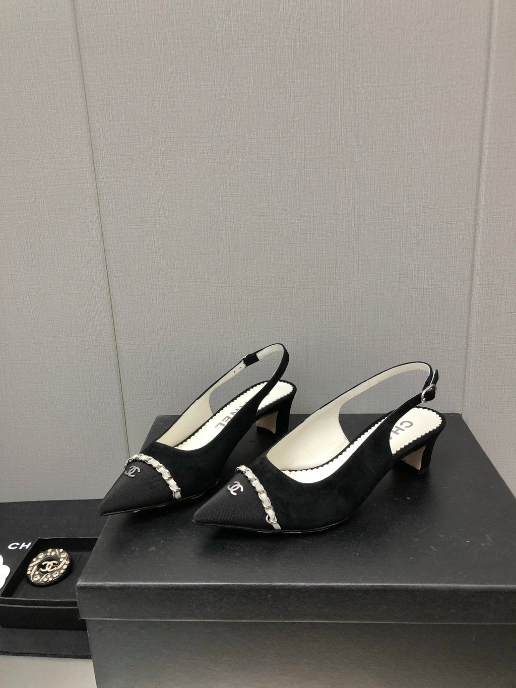 Luxury Shoes Sandals - CHL - 878