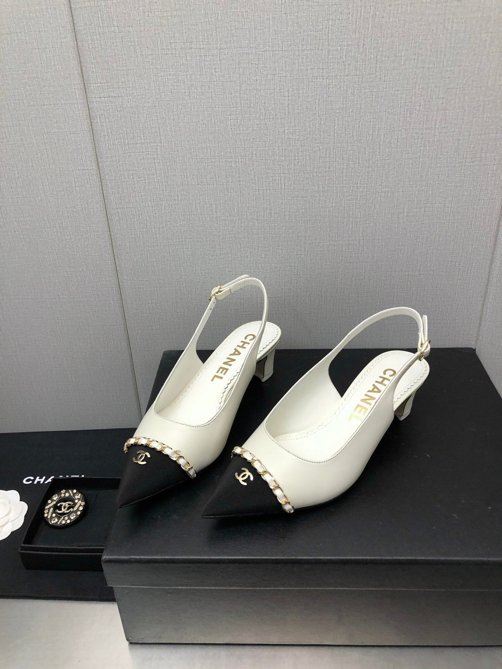 Luxury Shoes Sandals - CHL - 880