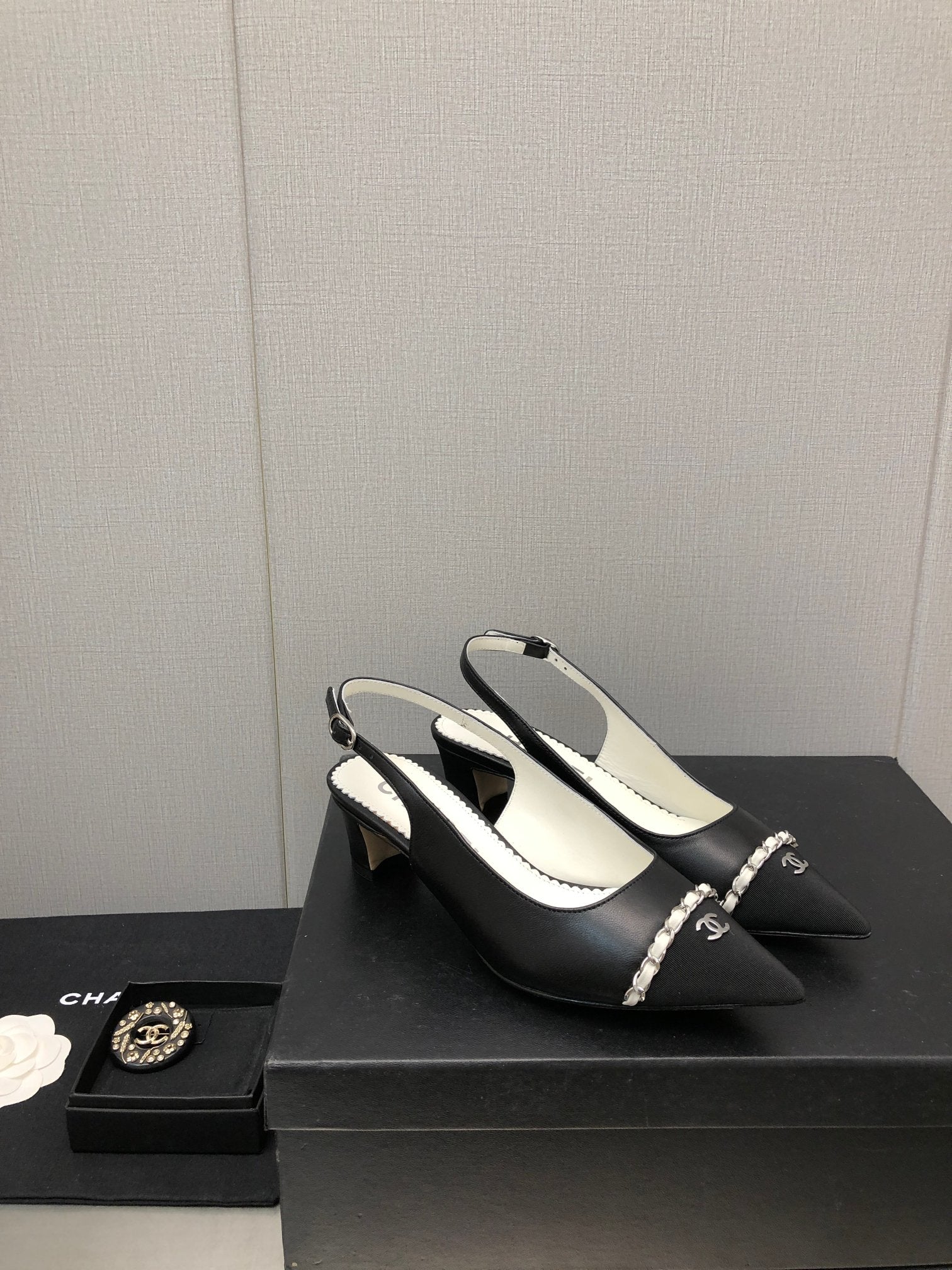 Luxury Shoes Sandals - CHL - 882