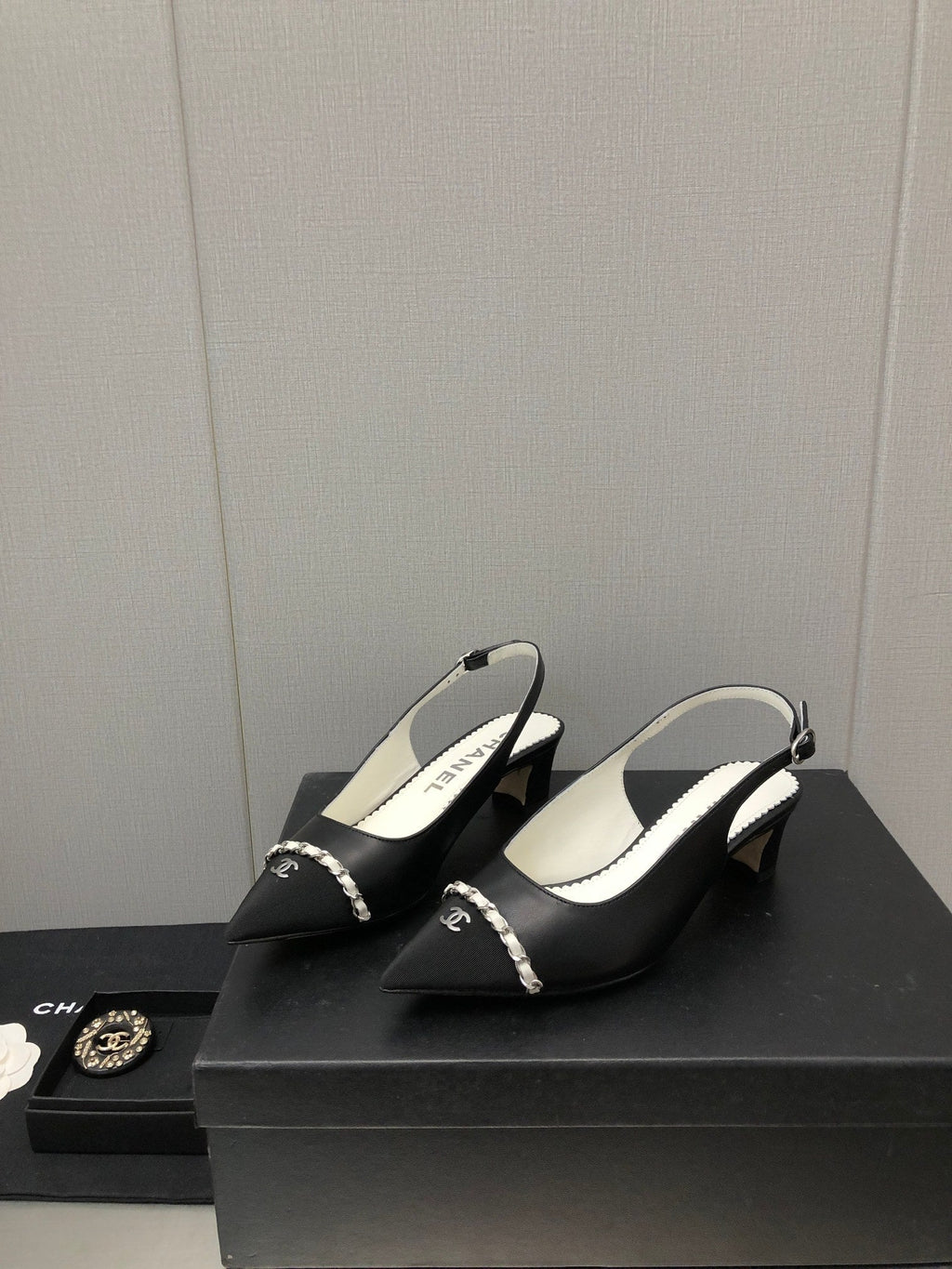 Luxury Shoes Sandals - CHL - 882