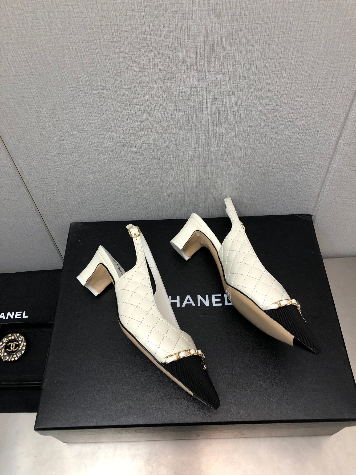 Luxury Shoes Sandals - CHL - 884