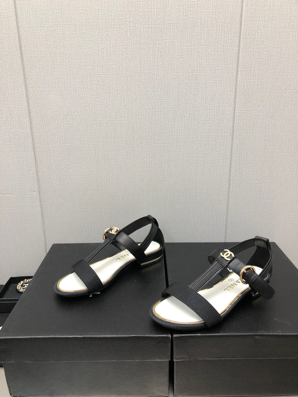 Luxury Shoes Sandals - CHL - 765