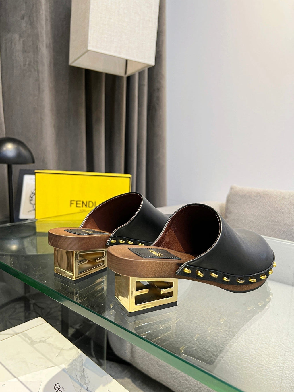 Luxury Shoes - FED - 176