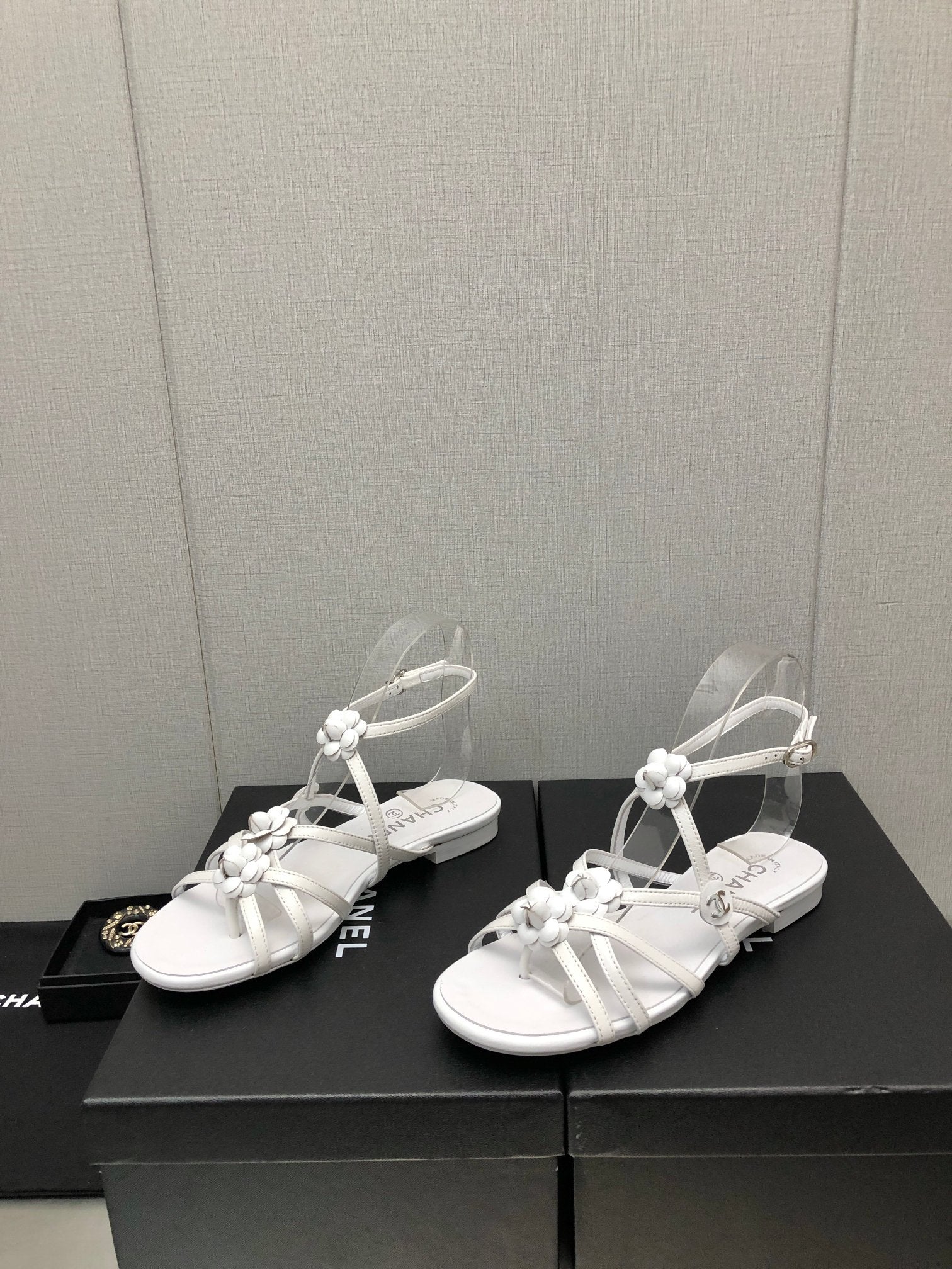 Luxury Shoes Sandals - CHL - 633