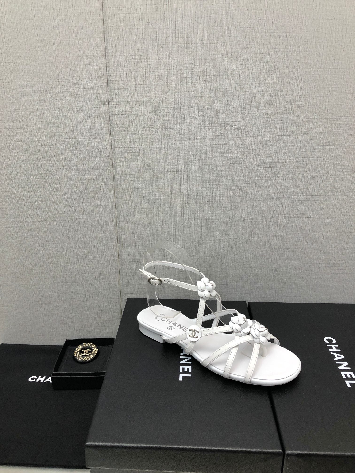 Luxury Shoes Sandals - CHL - 633