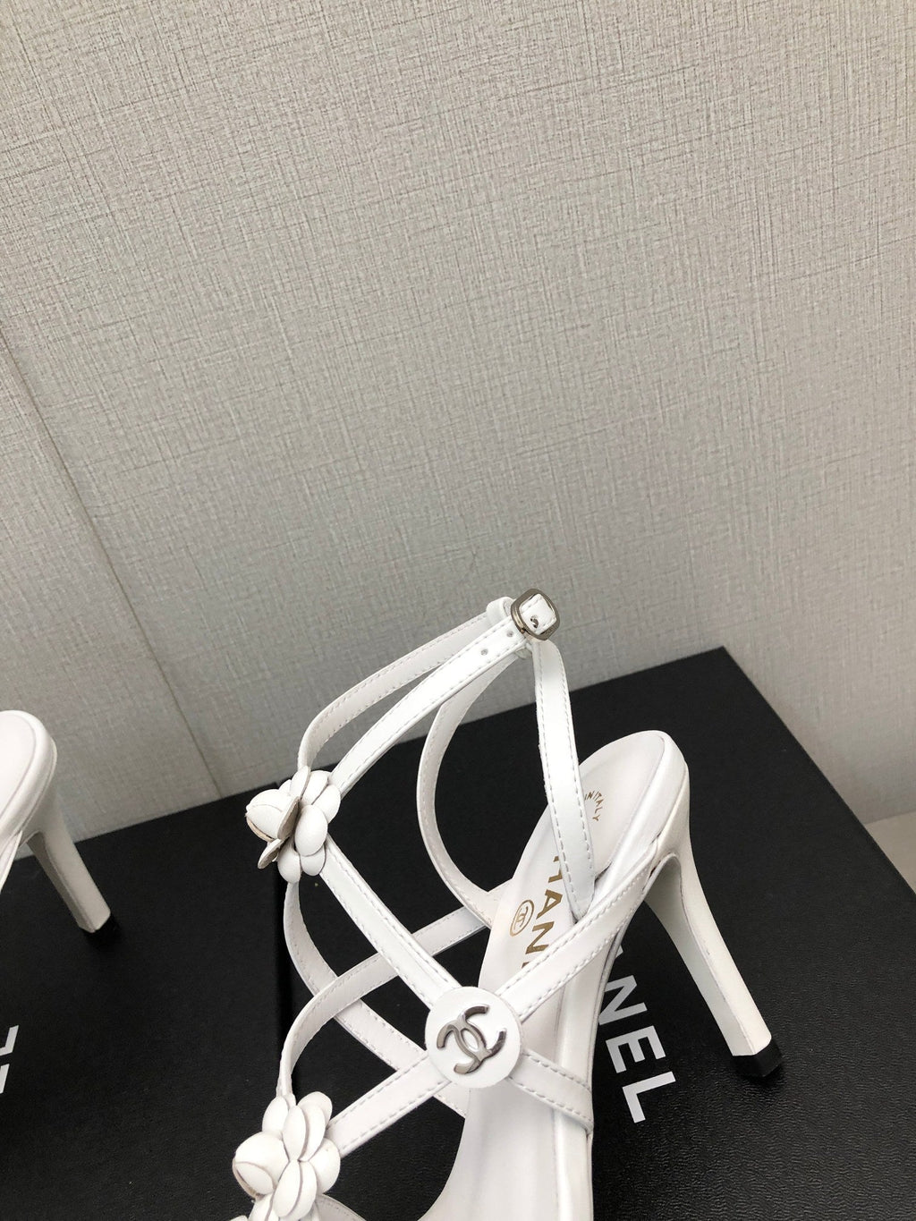 Luxury Shoes Sandals - CHL - 640