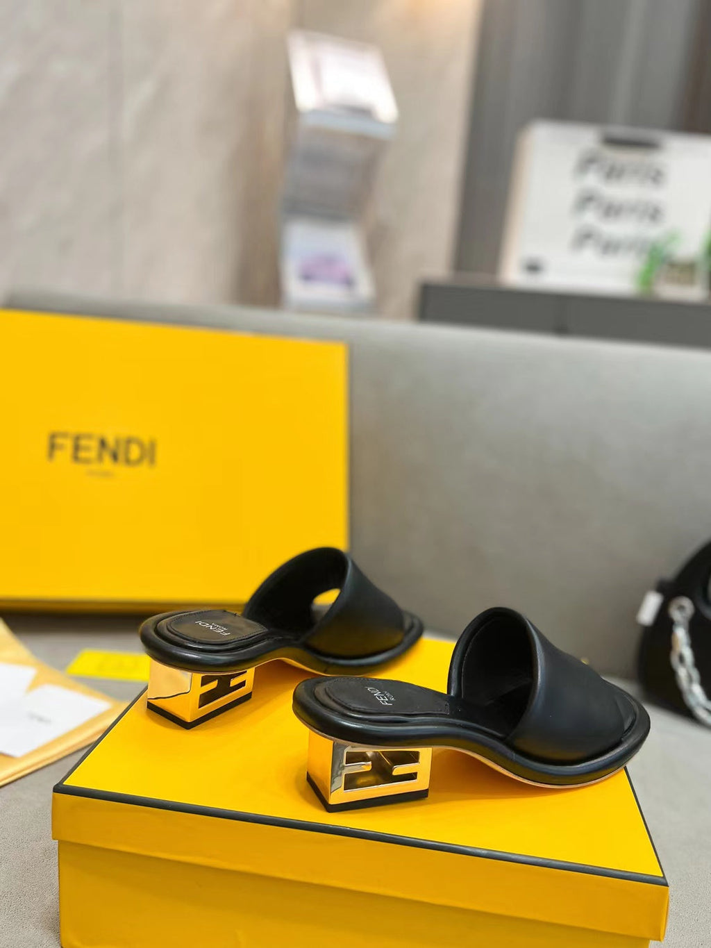 Luxury Shoes - FED - 151