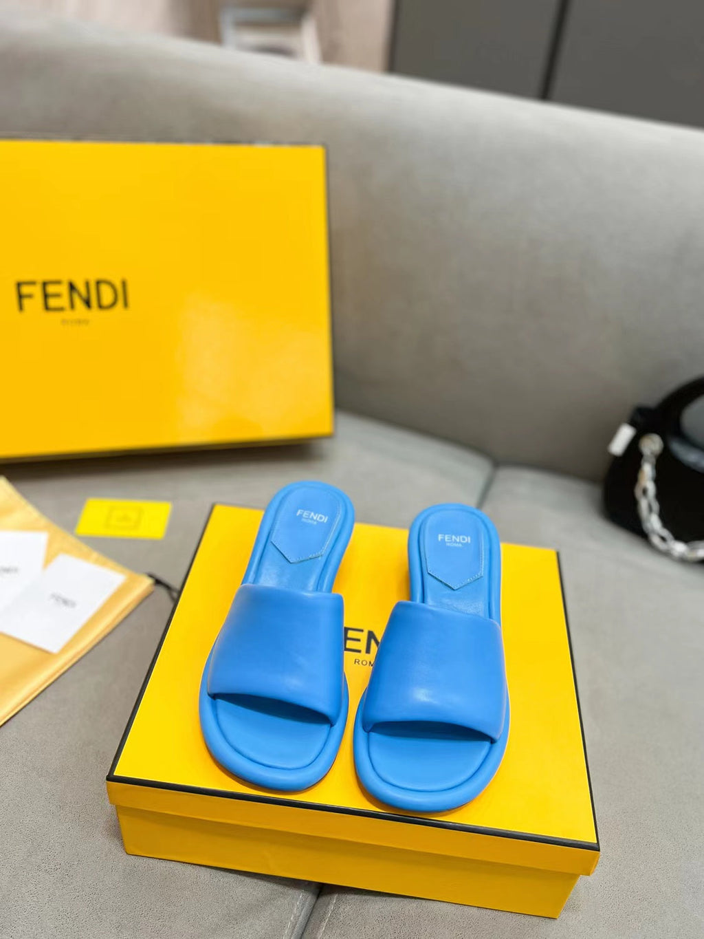 Luxury Shoes - FED - 152