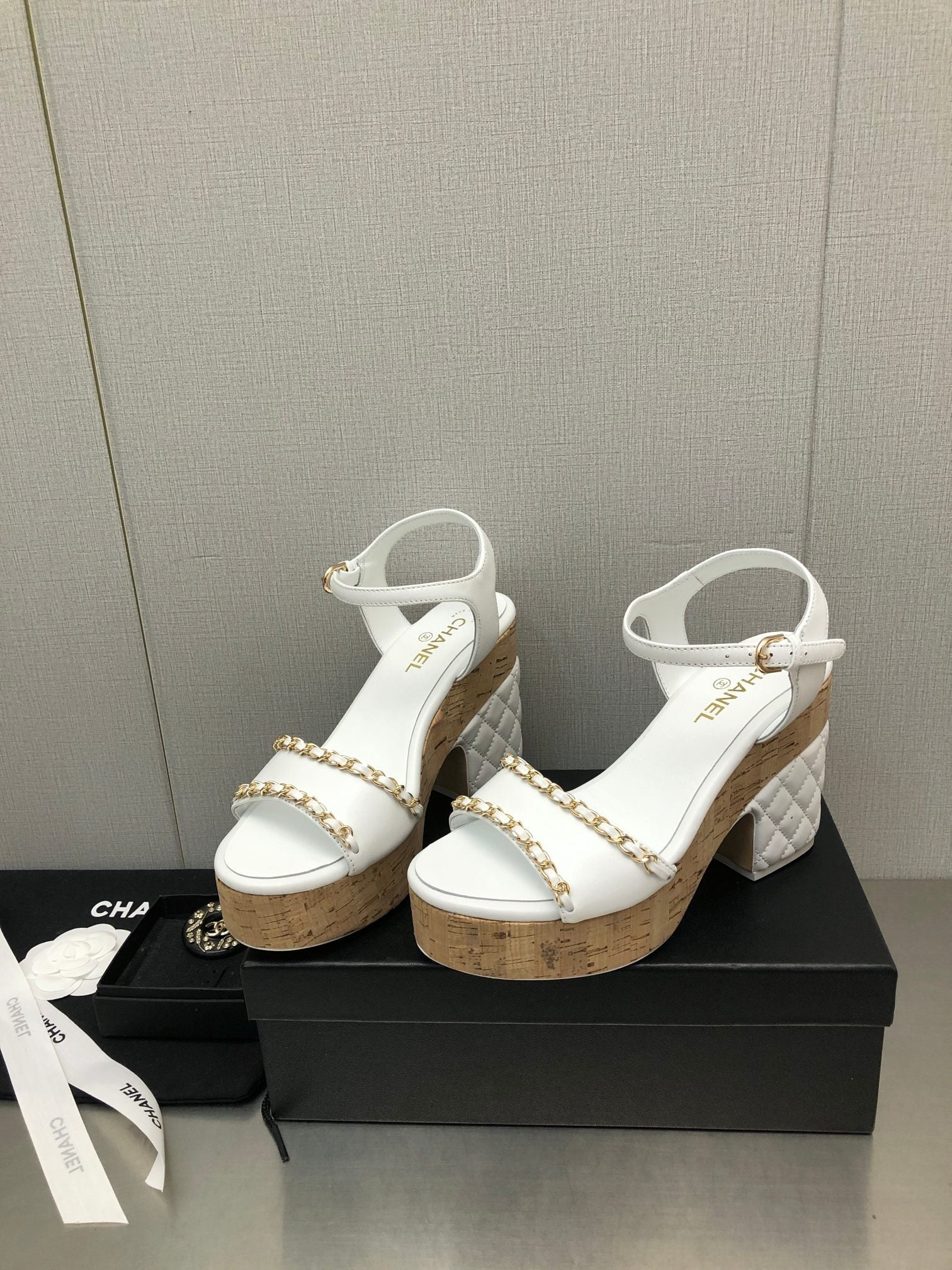 Luxury Shoes Sandals - CHL - 548