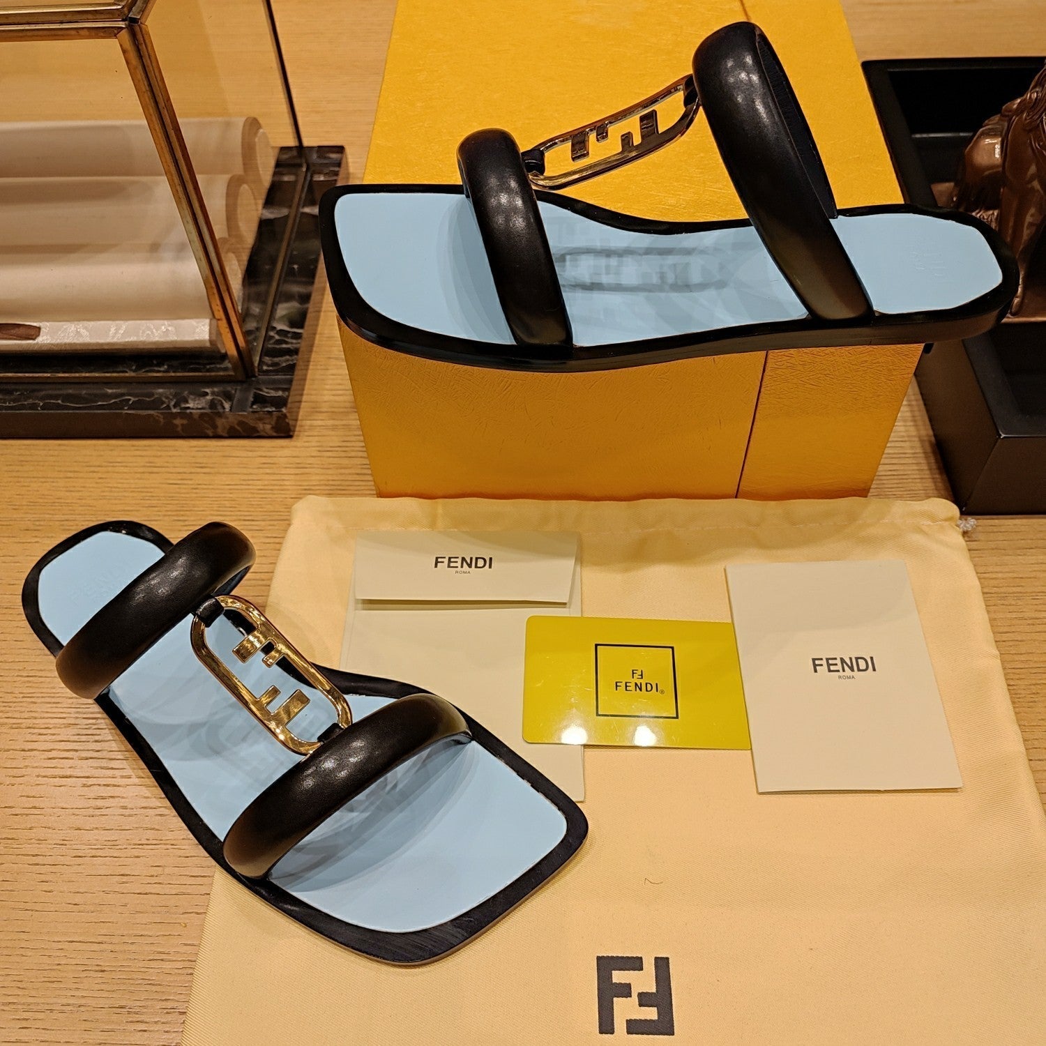 Luxury Shoes - FED - 042