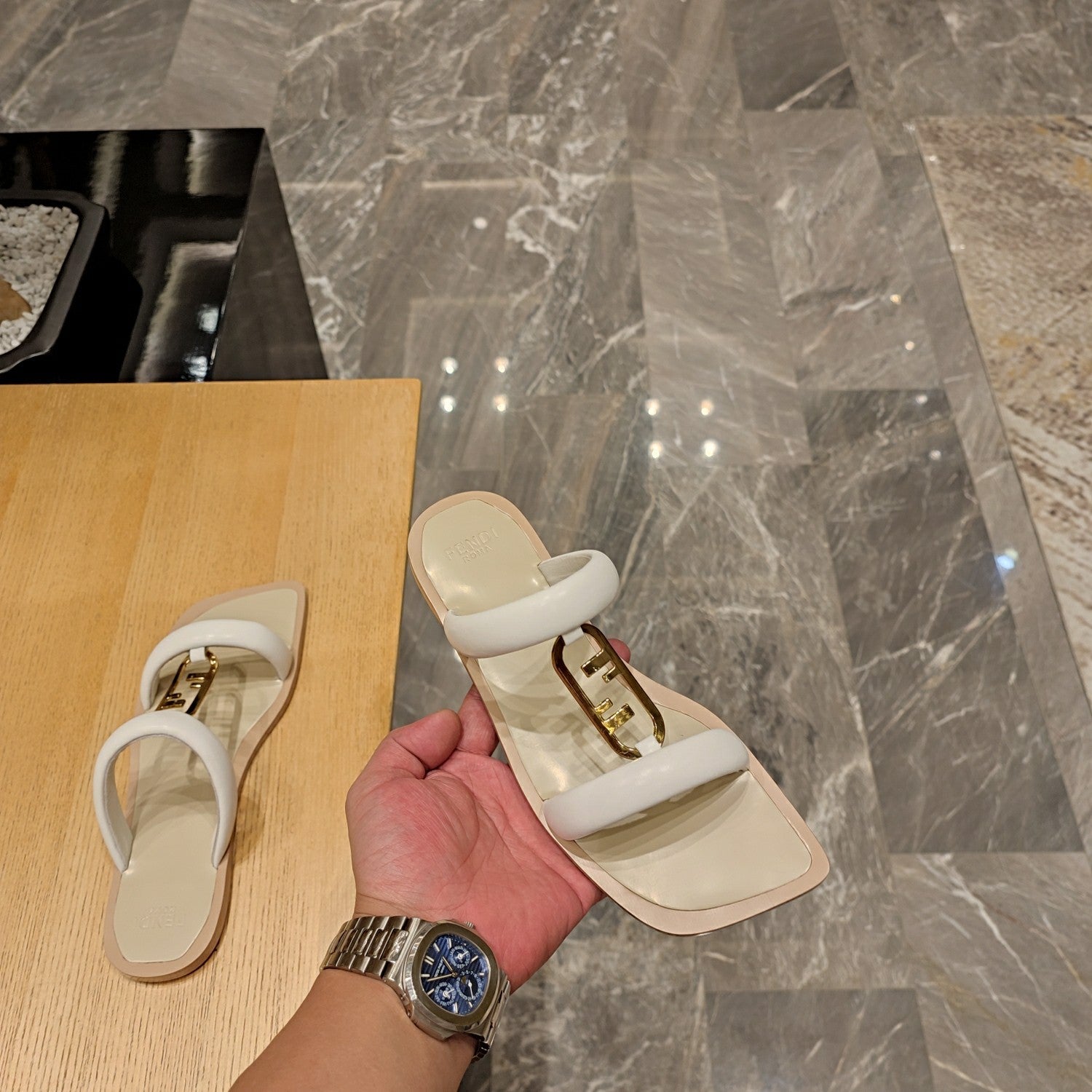 Luxury Shoes - FED - 043