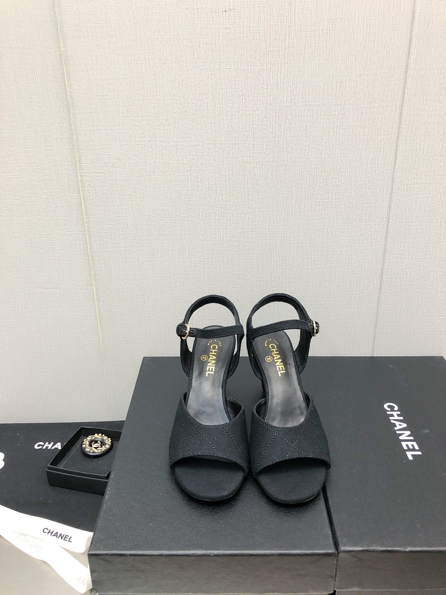 Luxury Shoes Sandals - CHL - 271