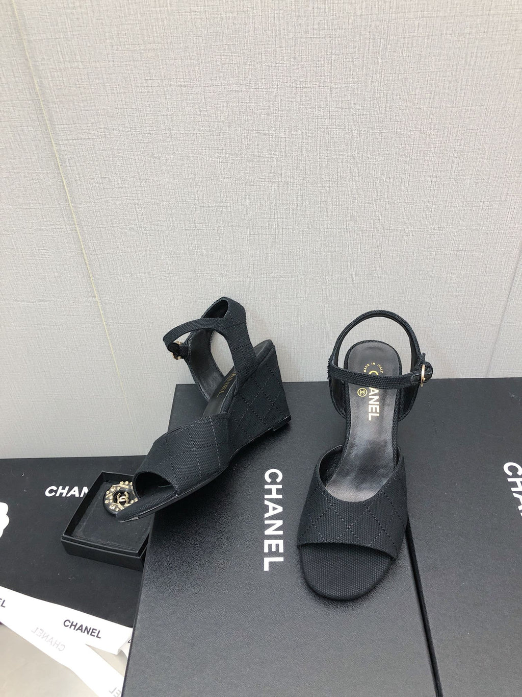 Luxury Shoes Sandals - CHL - 271