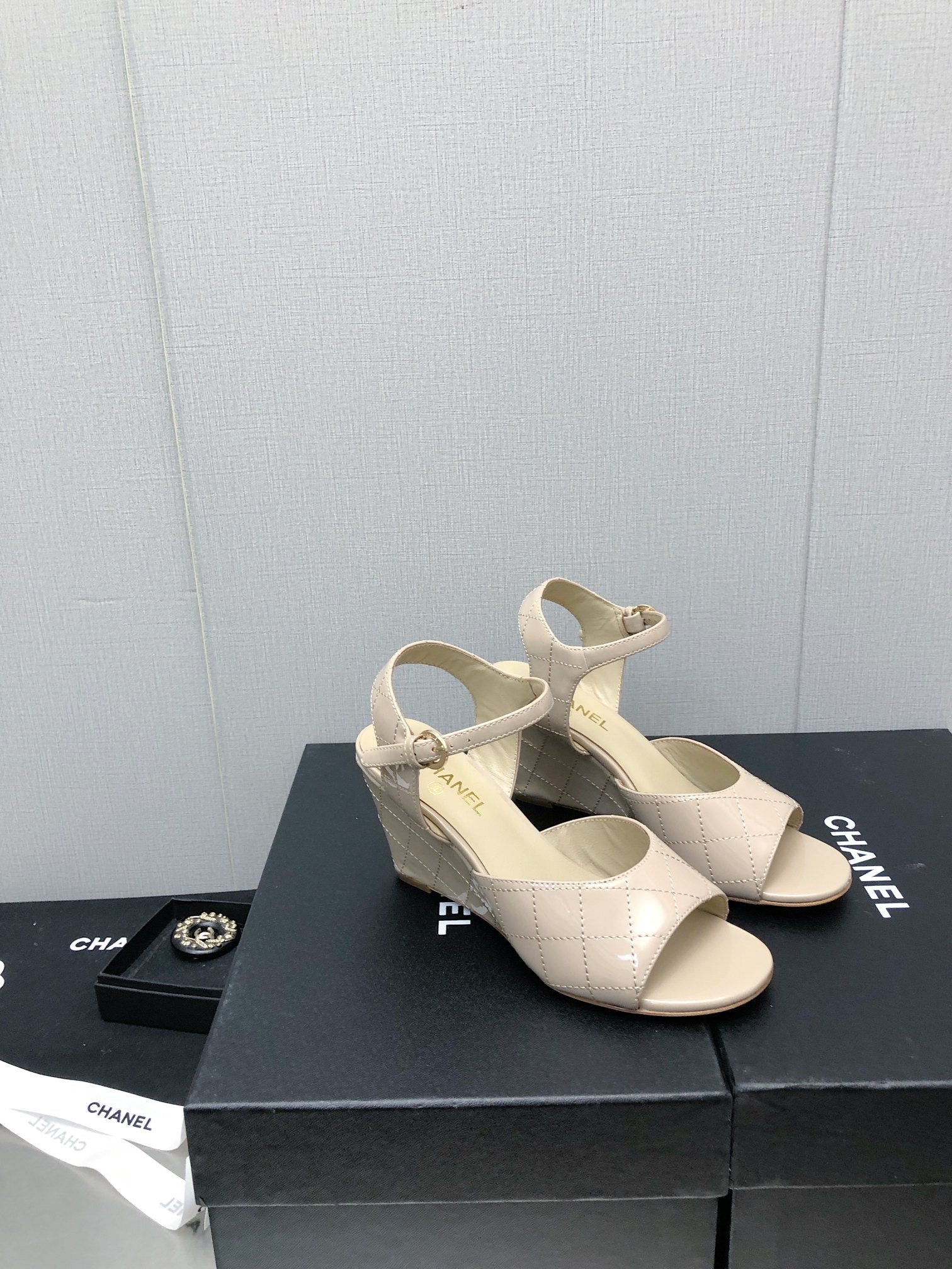 Luxury Shoes Sandals - CHL - 273