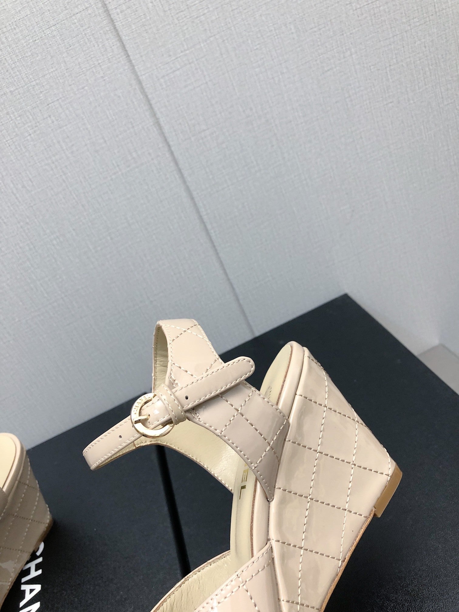 Luxury Shoes Sandals - CHL - 273