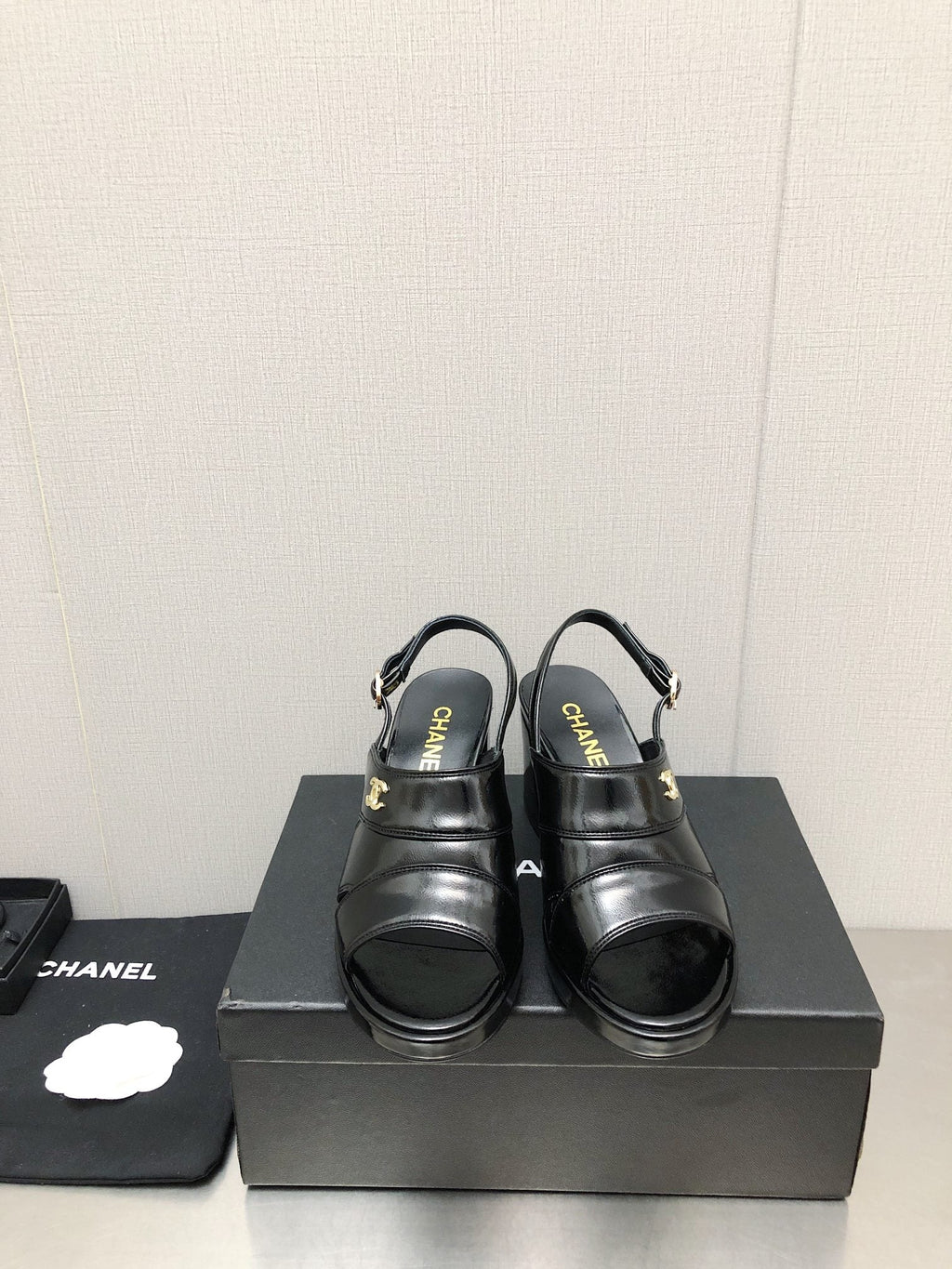 Luxury Shoes Sandals - CHL - 144
