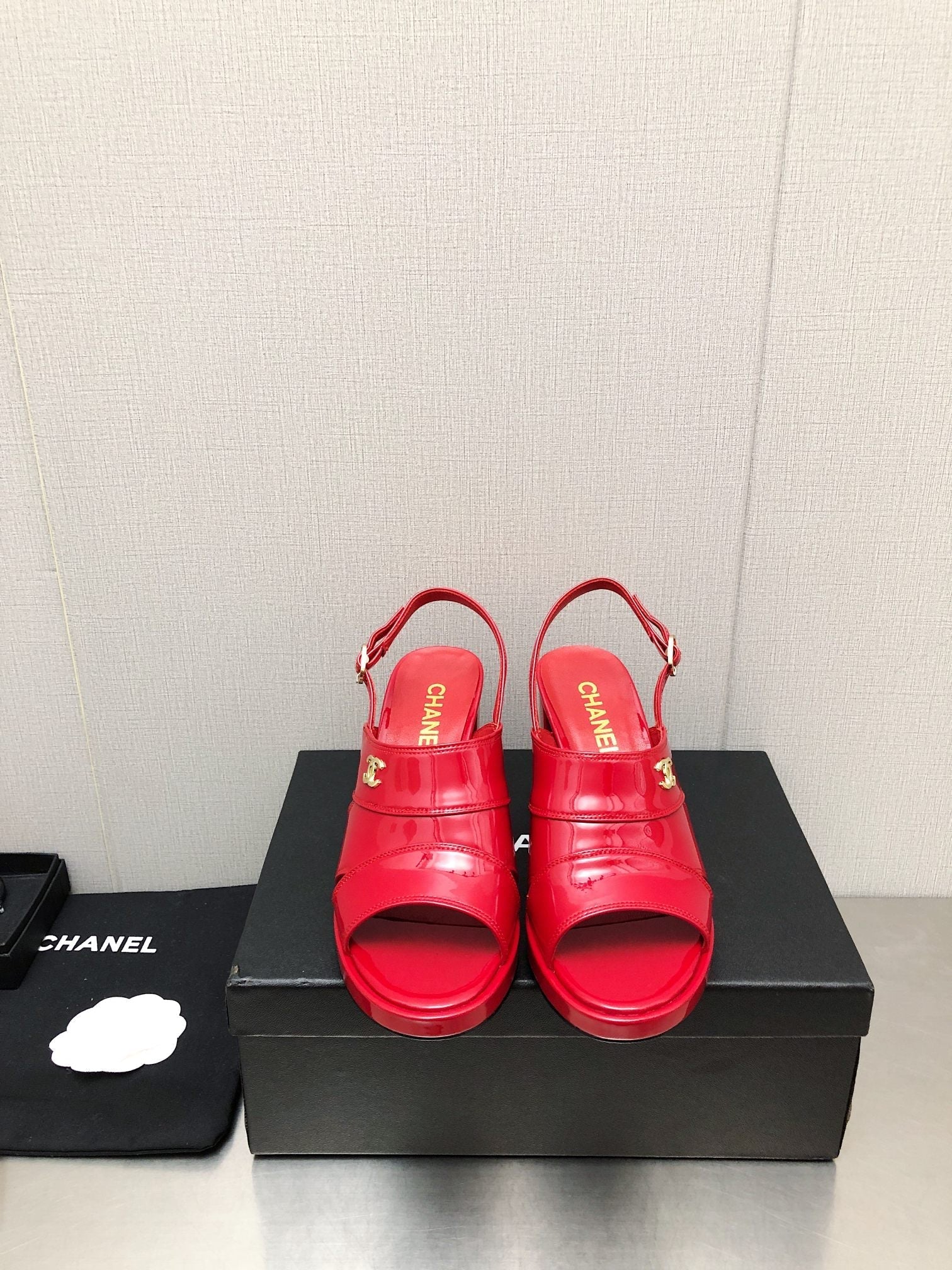 Luxury Shoes Sandals - CHL - 140
