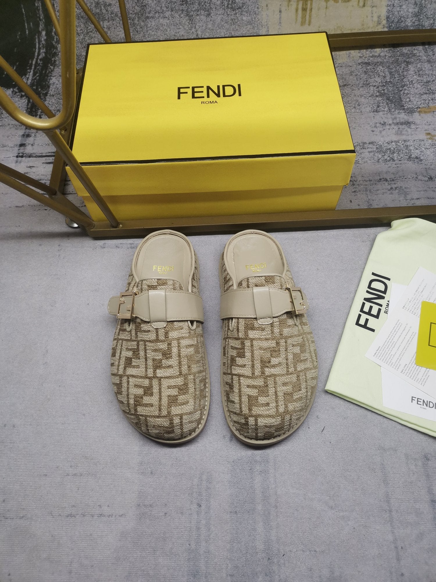 Luxury Shoes - FED - 019